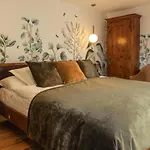 Bella Tola & 4*