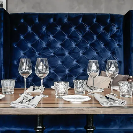 Bella Tola & 4* 상뤼크