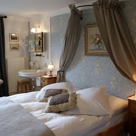 Hotel Bella Tola & 4*