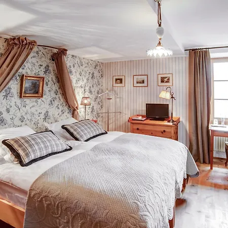 Bella Tola & 4* 상뤼크