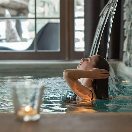 Hotel Bella Tola & 4*