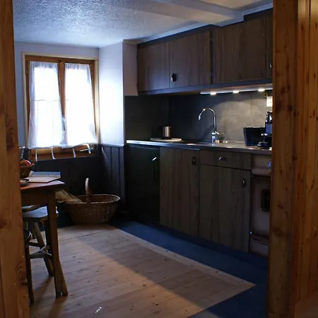 Bella Tola & 상뤼크