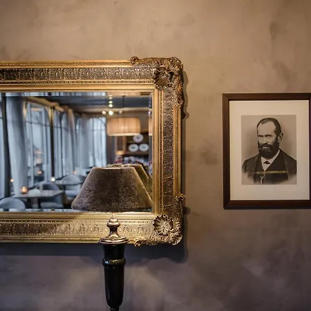 Hotel Bella Tola & 4*