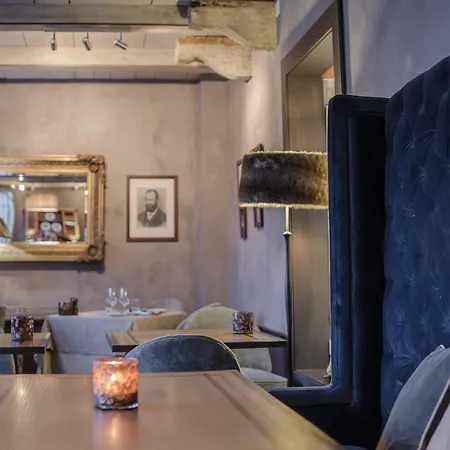 Hotel Bella Tola & 4*