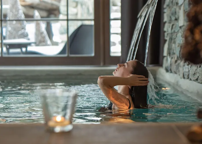 Hotel Bella Tola & 4*