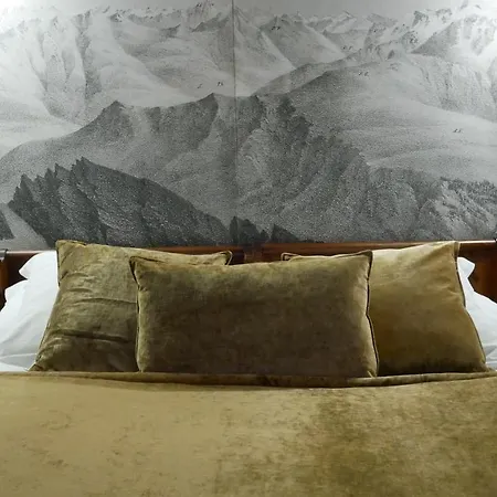 Bella Tola & Ξενοδοχείο Saint-Luc