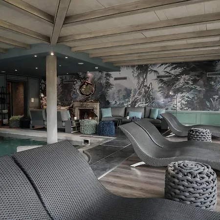 Hotell Bella Tola &